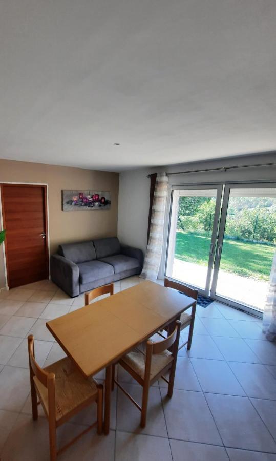Charmante demeure au cœur de la provence verte Bras Extérieur photo